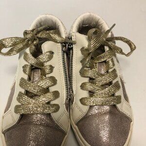 VINTAGE HAVANA  size 12/ 13 Glitter w/ gold laces stars